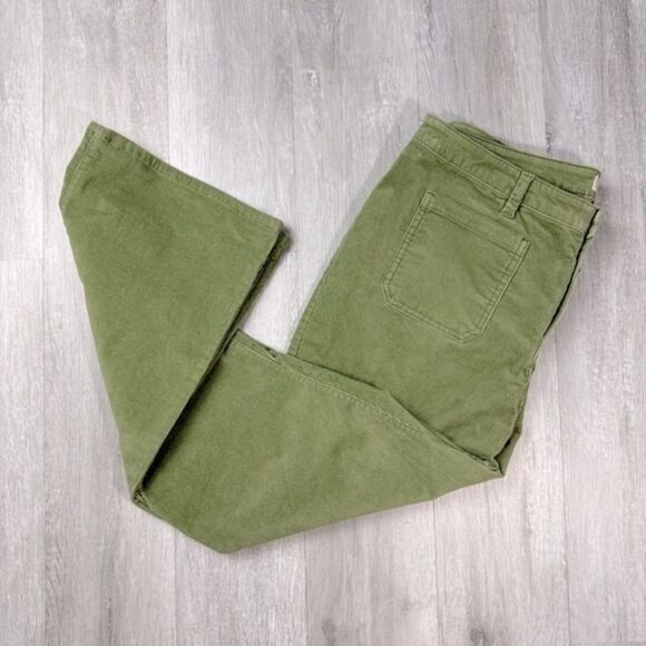 Style & Co. Pants - Button Fly Green Boot Cut Corduroy Pants 14P
